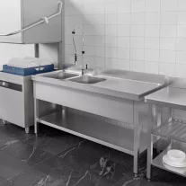   Mosogató kétmedencés 500x500x300, alsó polccal, jobb oldalon csepegtetővel, külső méret: 1800x700x850 mm szifonszettel