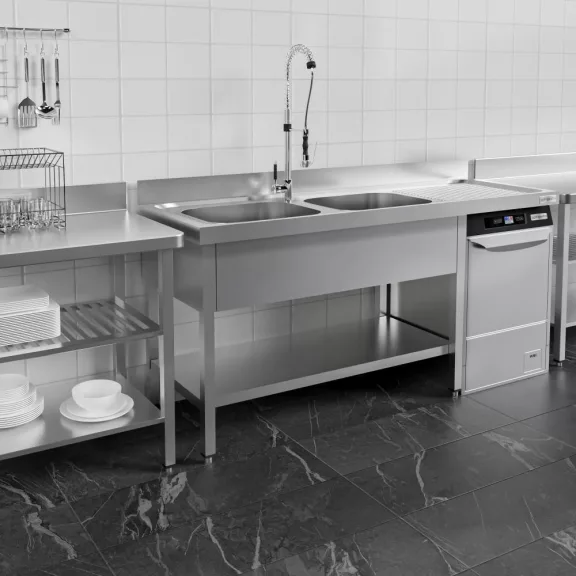 Mosogató kétmedencés ipari 500x500x300, jobb oldalon túlnyúló csepegtetővel, külső méret: 1800x700x850 mm szifonszettel