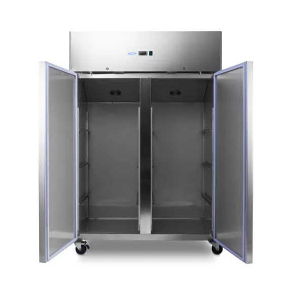 Maxima Fagyasztószekrény - 800L - 6 állítható polc - görgőkön - polcokkal együtt – 09400041 Maxima Fagyasztószekrény - 800L - 6 állítható polc - görgőkön - polcokkal együtt – 09400041