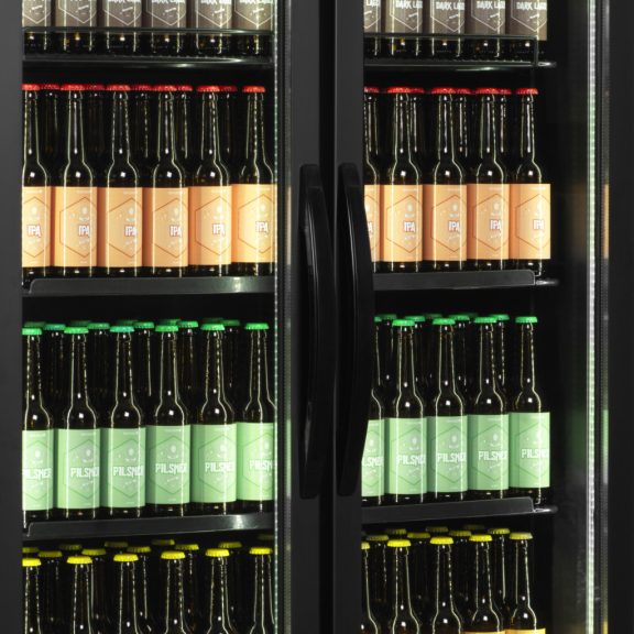 üvegajtós hűtő – italhűtő TEFCOLD 707 / 535 Liter